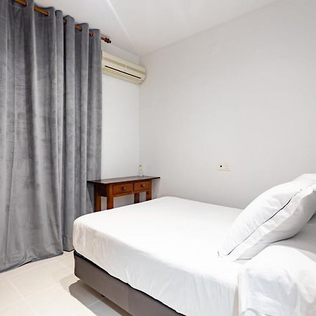 Hostal La Costa Эль-Эхидо Экстерьер фото