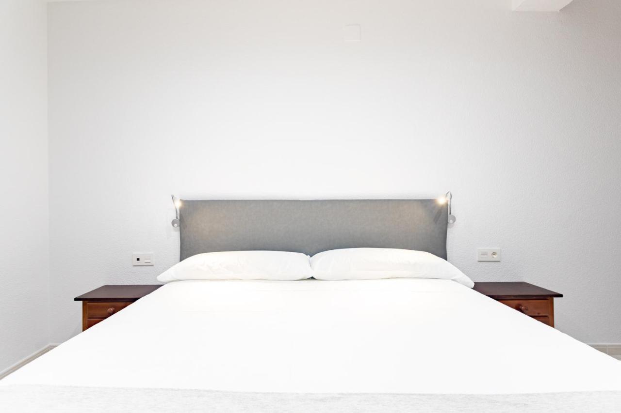 Hostal La Costa Эль-Эхидо Экстерьер фото