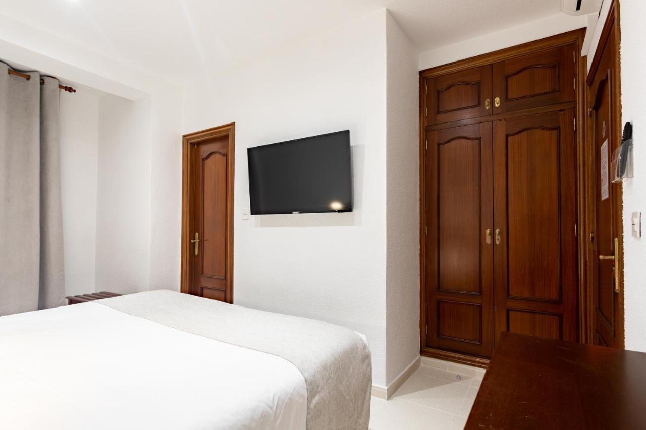 Hostal La Costa Эль-Эхидо Экстерьер фото