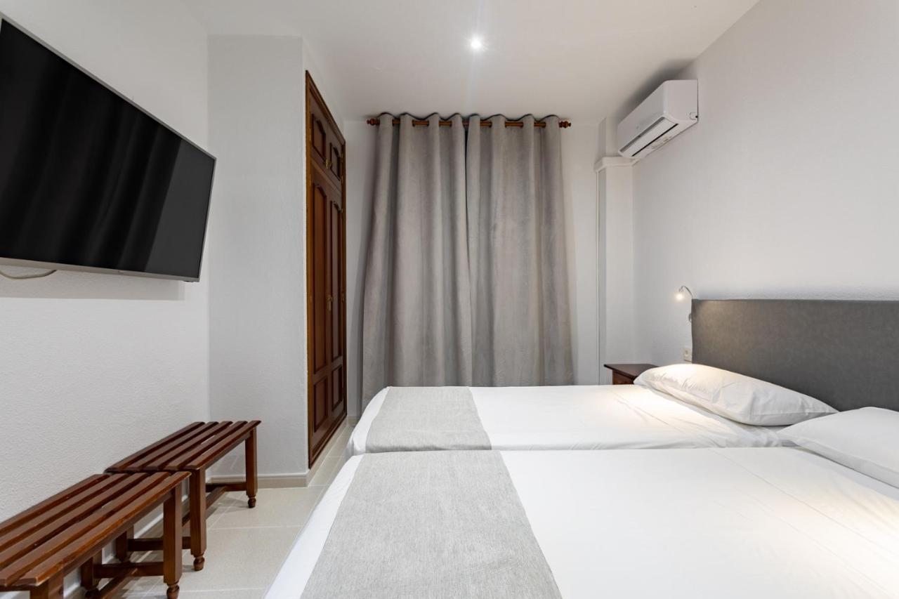 Hostal La Costa Эль-Эхидо Экстерьер фото