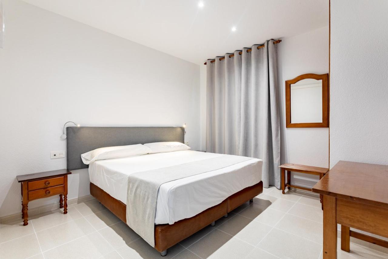 Hostal La Costa Эль-Эхидо Экстерьер фото