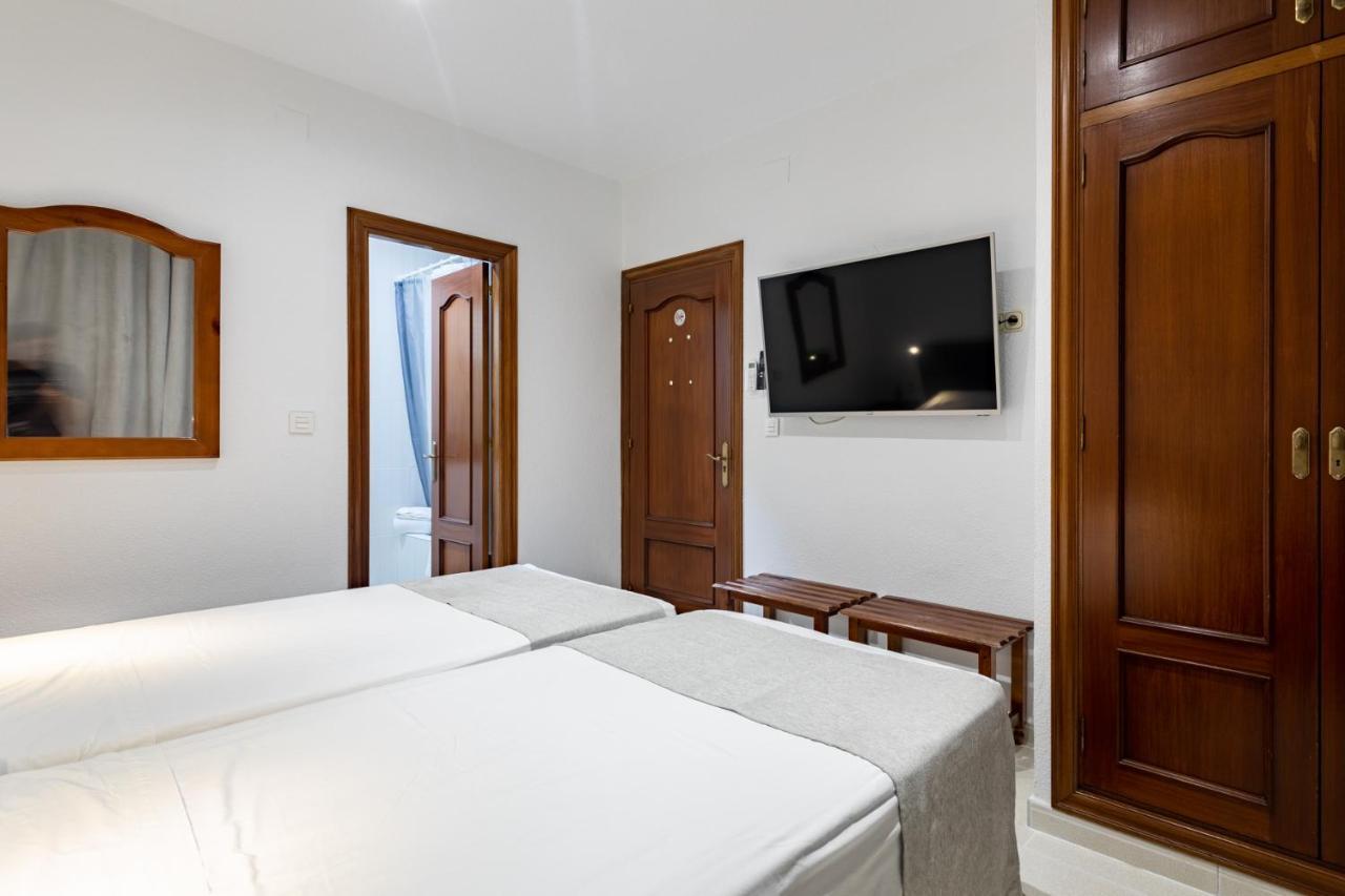 Hostal La Costa Эль-Эхидо Экстерьер фото