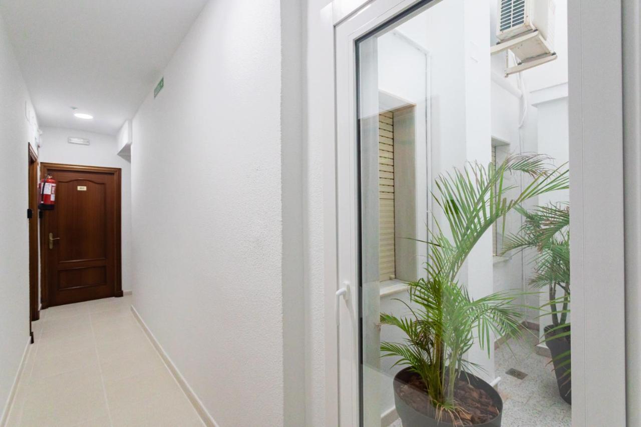 Hostal La Costa Эль-Эхидо Экстерьер фото