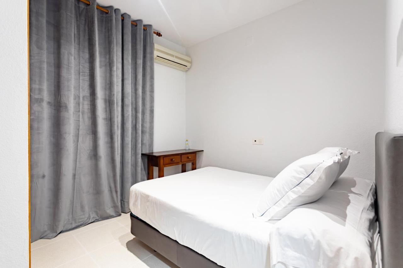 Hostal La Costa Эль-Эхидо Экстерьер фото