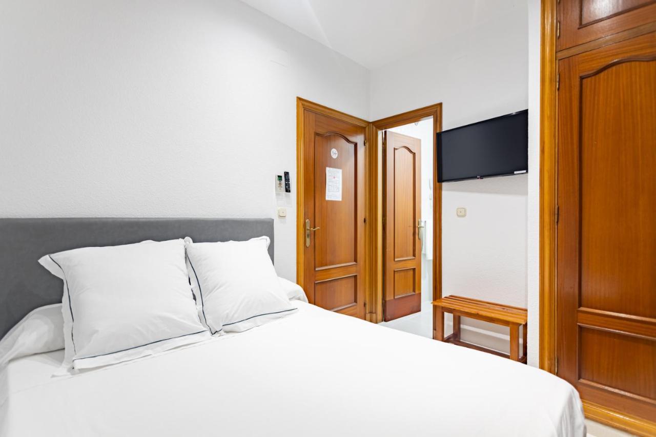Hostal La Costa Эль-Эхидо Экстерьер фото