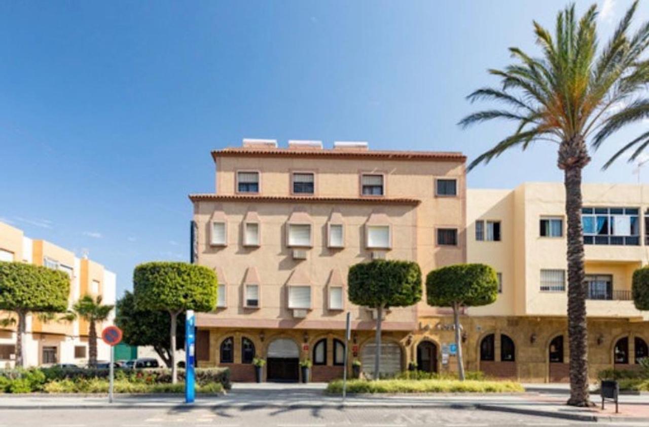 Hostal La Costa Эль-Эхидо Экстерьер фото